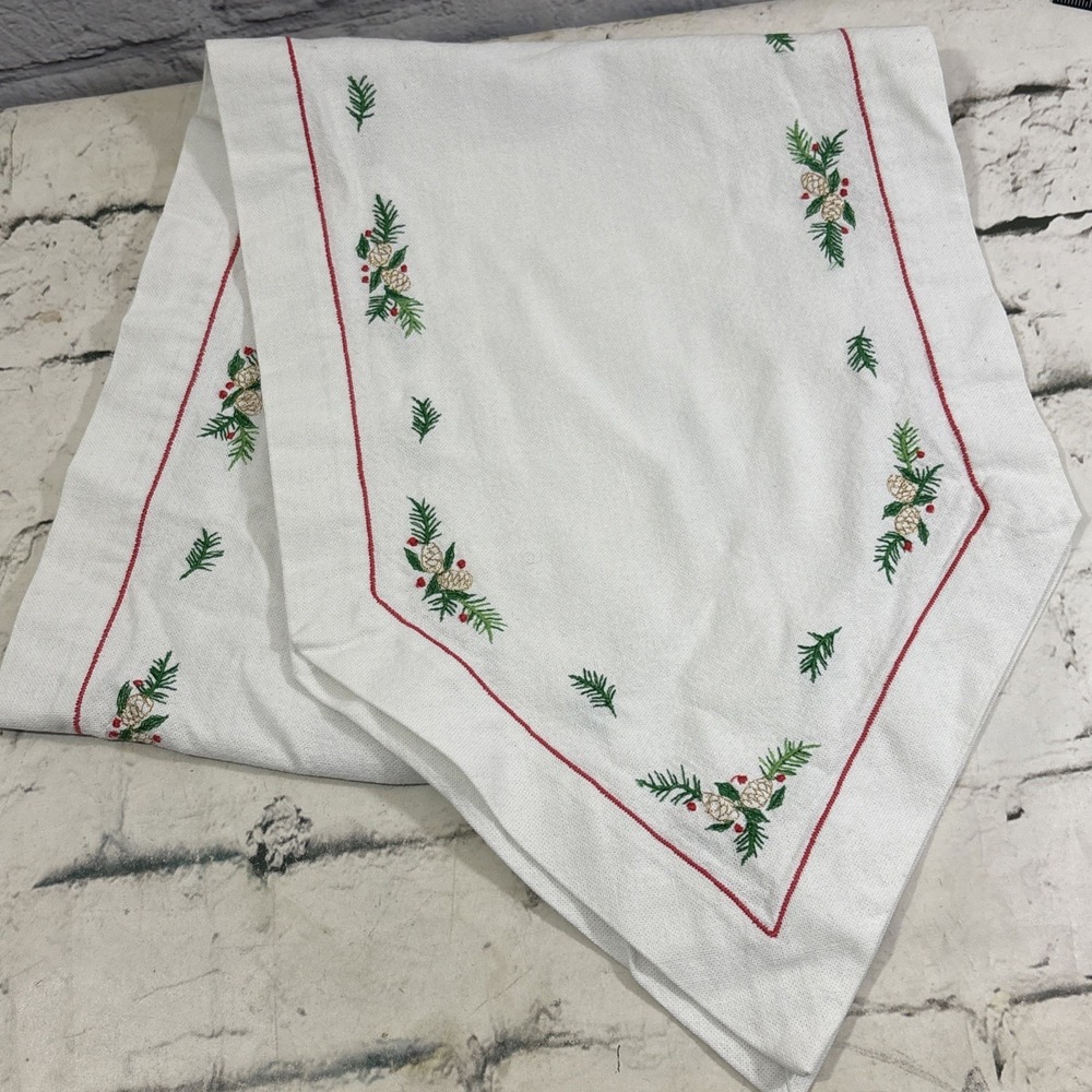 VTG Embroidered Christmas‎ Table Runner Ivory Linen Holiday Deco MCM Cottage